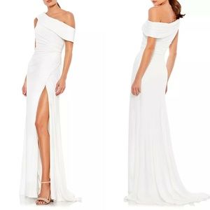 NEW Ieena For MAC DUGGAL Ivory Ruched ONE SHOULDER Trumpet EVENING Dress GOWN